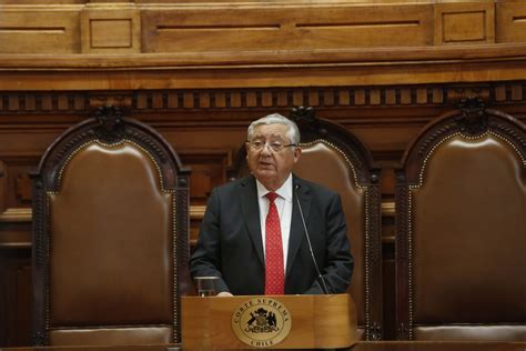 Presidente de la Corte Suprema anunció que fue aceptada la renuncia de