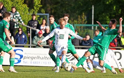 Fv Schwalbach Unterliegt Favorit Fc Homburg Im Halbfinale Des