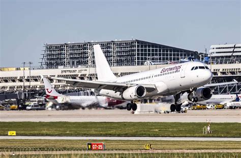 Streikaufruf Von Verdi Am Freitag Kein Regul Rer Flugbetrieb In