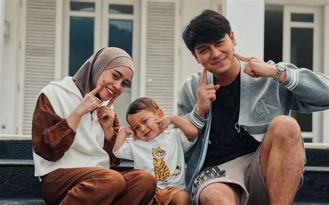 Rizky Billar Beber Kejadian Mengejutkan Yang Dialami Baby L Kala Umrah