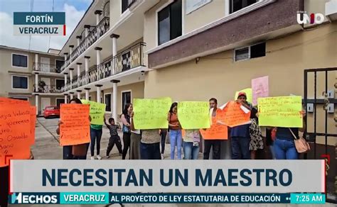 Manifestantes exigen maestro para primaria en Fortín