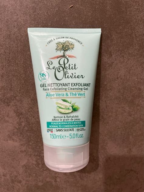 Le Petit Olivier Gel nettoyant exfoliant Aloe vera Thé vert INCI Beauty