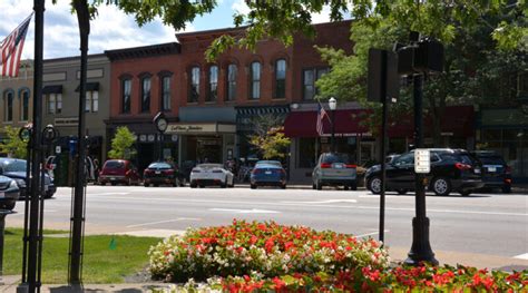 Explore The Charming Square Of Medina Ohio