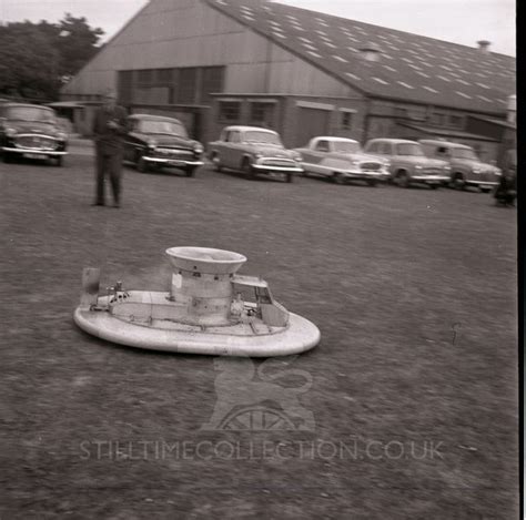 tpt hovercraft sr n1 | Tpt, Bw photo, Portsmouth