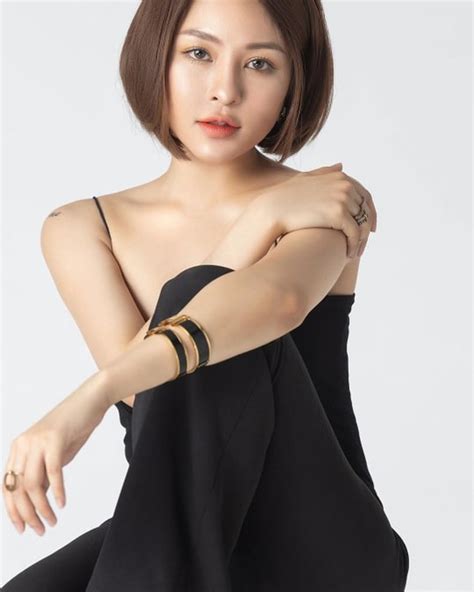 Sau scandal lộ clip nóng hot girl Trâm Anh lần đầu nhận lời khen