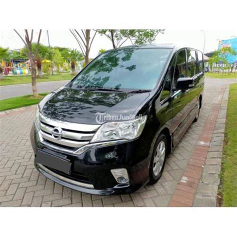 Mobil MPV Nissan Serena High Way Star HWS 2014 Bekas Tangan1 Di