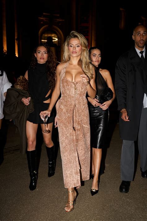 Brooks Nader Cleavage Slit Exposed Dress Nsfw Paris Fashion Week Hot Celebs Home