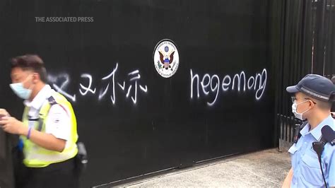 Man Arrested For Spraying Graffiti On Us Consulate In Hong Kong Ap News