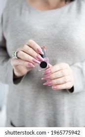 1 150 imágenes de Mujer con stilettos color nude Imágenes fotos y vectores de stock