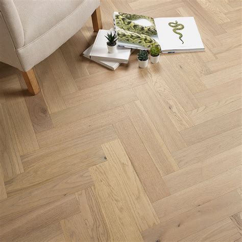 Invisible Oiled Oak Herringbone Engineered Wood Lusso Carrara Luxe Flooring