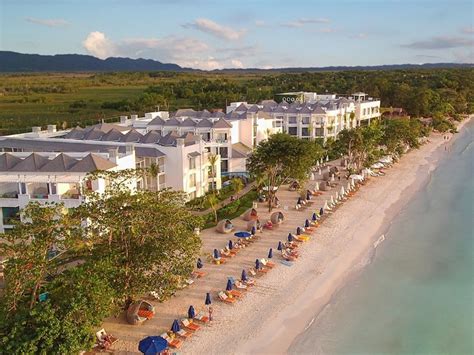 Top 7 All-Inclusive Jamaican Resorts for Families in 2023 – Trips To ...