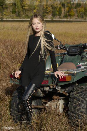 Amateur Girl Molli Wheels Heels 14 Porn Pic