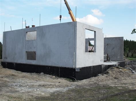 Budynek z elementów prefabrykowanych - tomdom.net - TomDom