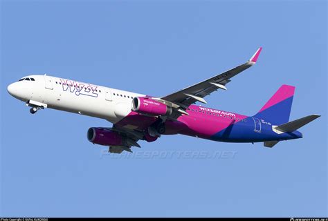 HA LXS Wizz Air Airbus A321 231 WL Photo By RAFAL KUKOWSKI ID