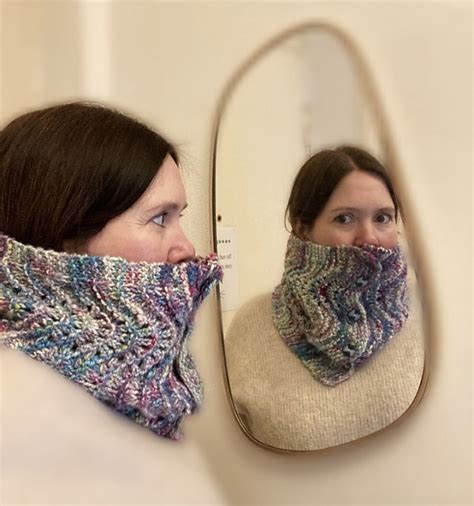 Ravelry Raspberry Ripple Cowl Pattern By Wendy Sargeant