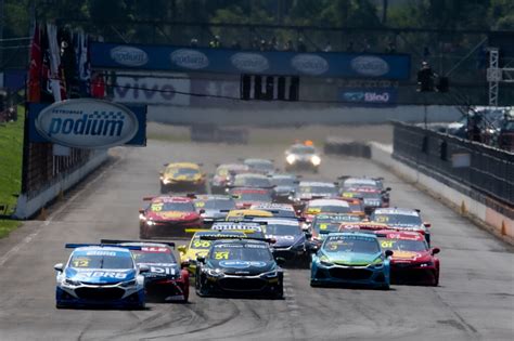 Abreu segura Zonta e vence corrida 2 da Stock Car no Velopark Notícia