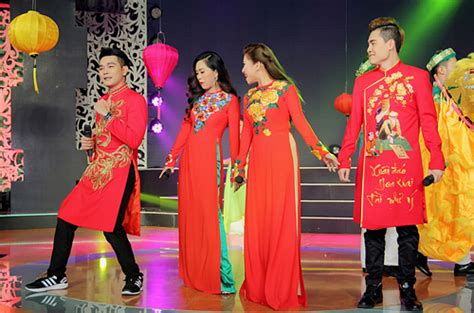 Á vương Ngọc Tình lần đầu khoe em trai tuổi đẹp như hot boy