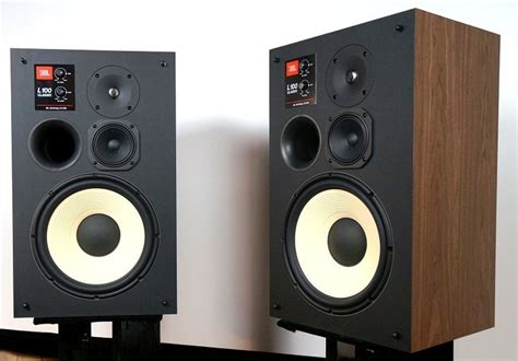 Jbl L Classic Bookshelf Loudspeaker Review Modern Take On A Classic