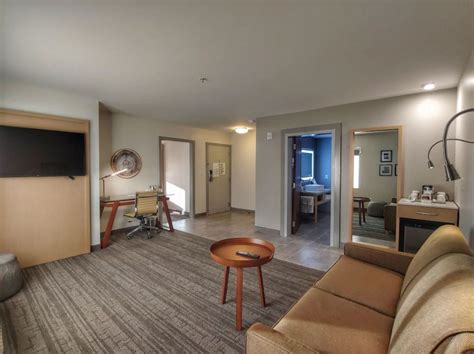 Radisson Hotel Atlanta Airport ATL With Parking & Shuttle