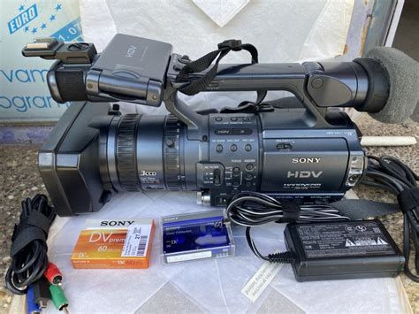 Sony HDR FX 1 E Full HD Sa Opremom I Torbom