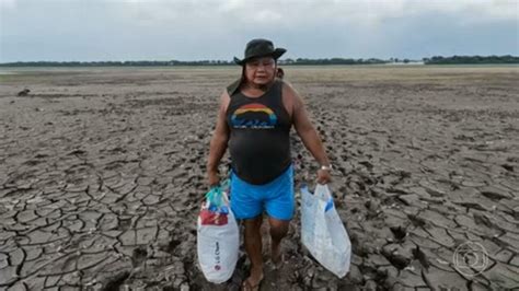 Seca na Amazônia deixa comunidades dificuldade no atendimento