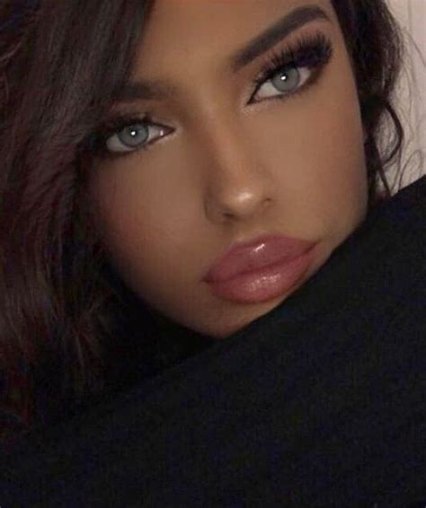 Pin On A N G E L F A C E S Beauty Face Brunette Beauty Gorgeous Makeup