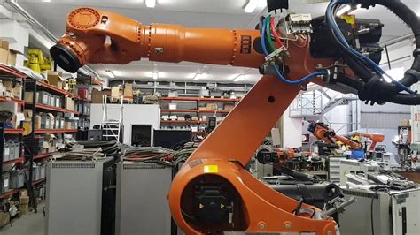 Automatic Equipment Multifunction Welding Robot Kuka Kr210 R2700 2 Robot Arm 6 Axis Oem With