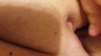 Pretty Pussy Gets Wet From Toy XNXX