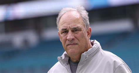 Vic Fangio, Eagles Reportedly Agree to Contract as DC After Dolphins ...