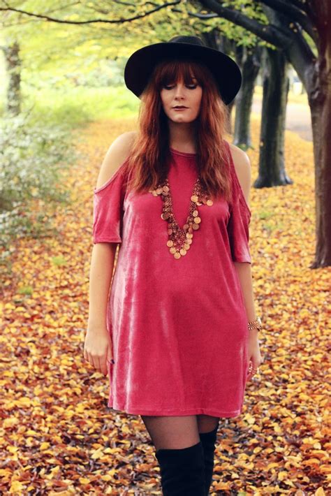O U T F I T | Pink Velvet (& a LUSH GIVEAWAY!) | Fox & Feather