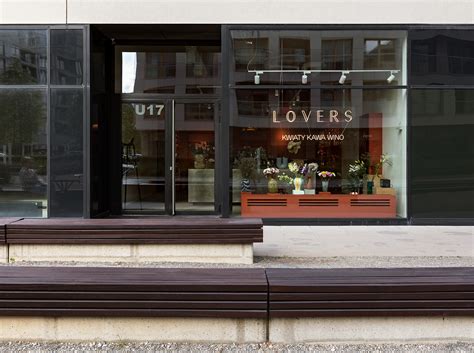 Lovers: цветочный бутик и бар в Варшаве по проекту Светланы Коледы, KOS ...