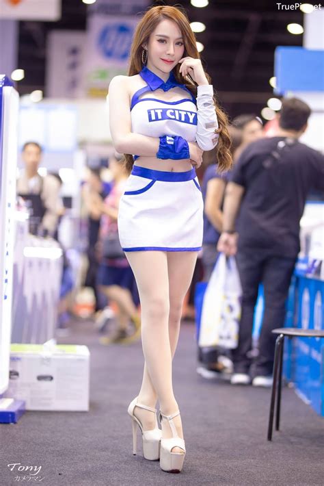 Thailand Hot Model Thai PG At Commart Page Of TruePic Net