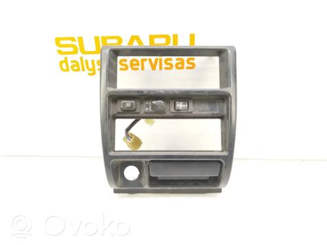Subaru Forester SF Radio/GPS head unit trim, 9.99 € | RRR