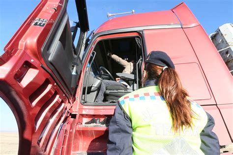 Kars ta jandarma ekiplerinden Kış lastiği denetimi