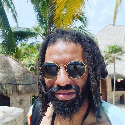 If All That Fuck With Me Is My Wife Daughter And Cat Then I Succeeded In Only Keeping Who