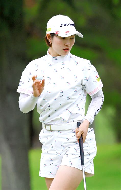 原英莉花はバーディーを奪い笑顔 笑顔で移動する金田久美子ほか／女子ゴルフ最終日写真特集2 ゴルフライブ速報写真ニュース 日刊スポーツ