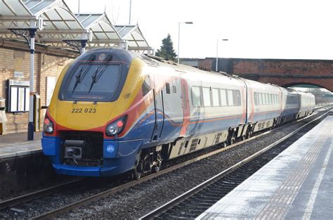 East Midlands Trains Class 222 222023 ALAN SMITH Flickr