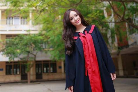 Hot girl xinh đẹp đa tài Ngân Búng vừa tốt nghiệp ĐH Ngoại thương loại giỏi