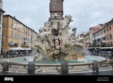 Fontana dei Quattro Fiumi Brunnen der vier Flüsse von Gian Lorenzo