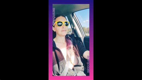 Naked Alien Social ManyVids