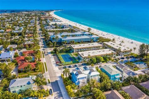 Book Turtle Cove | Vacation Rental in Holmes Beach FL | Anna Maria Life