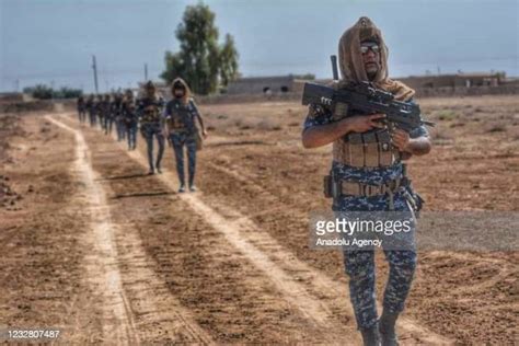 Iraqi Police Photos And Premium High Res Pictures Getty Images