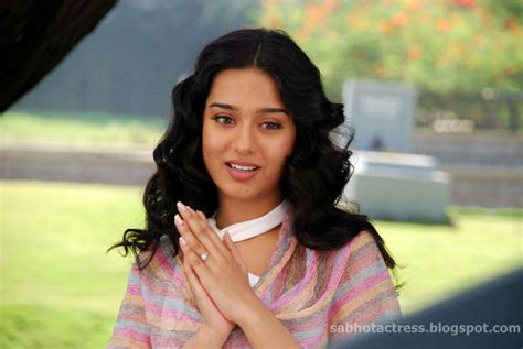 Hot Sexy Unseen Stills Amrita Rao Hot Sexy Spicy Bikini Cute Unseen Rare Photos Stills Images