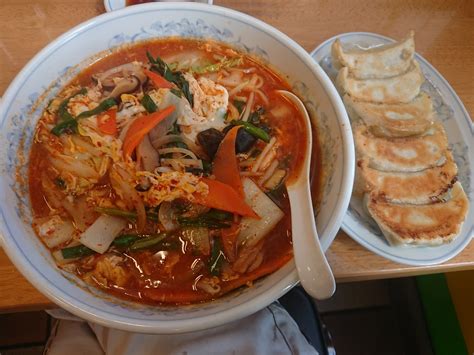 旨辛菜麺と餃子（ぎょうざの満州／中華料理チェーン） 美味しいものを食べたい！