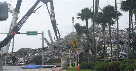 Federal update into Surfside condo collapse provides no answers, no clues into cause : r/news