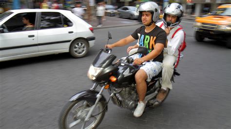 ¿te Movilizás En Moto Todo Lo Que Tenés Que Saber Para Andar En Dos Ruedas Infobae