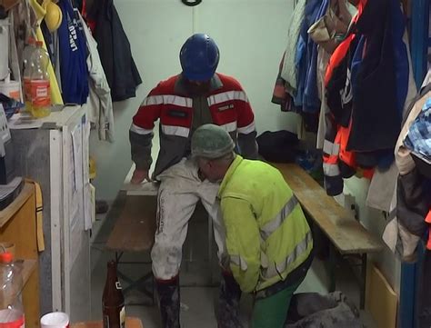 Gayworkie On Twitter Again Some More Of This Hot Gay Worker Arbeitersaufucking Hot