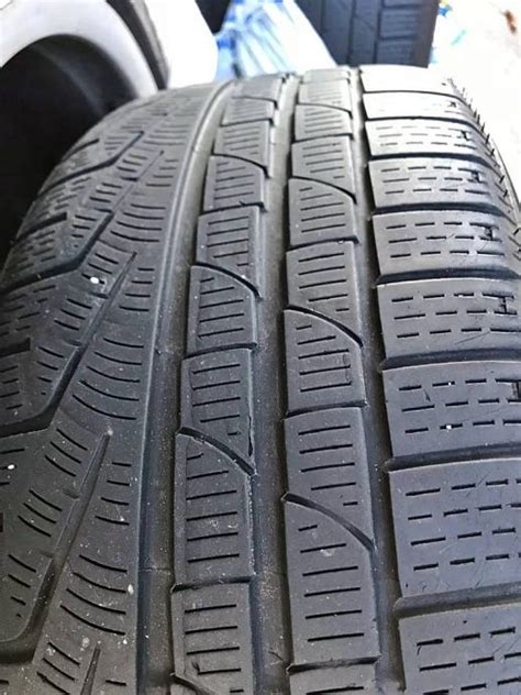 Gume Pirelli 225/45/18 zimske 4 kom. runflat