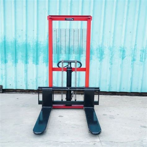 SRE Manual Operated Mild Steel Pallet Stacker Lifting Capacity