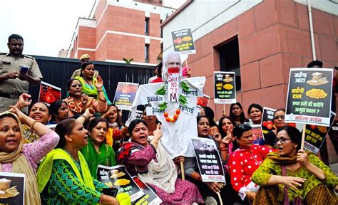 All India Mahila Congress Stage A Protest Outside BJP Headquarters